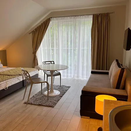 Czarna Gora - - Solden - * Sienna (Klodzko)